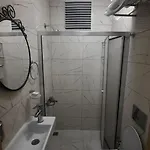 בית הארחה Galata Life 4*