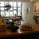 בית הארחה Galata Life 4*